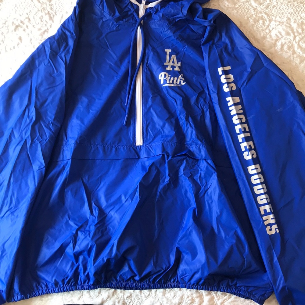 Wind breaker